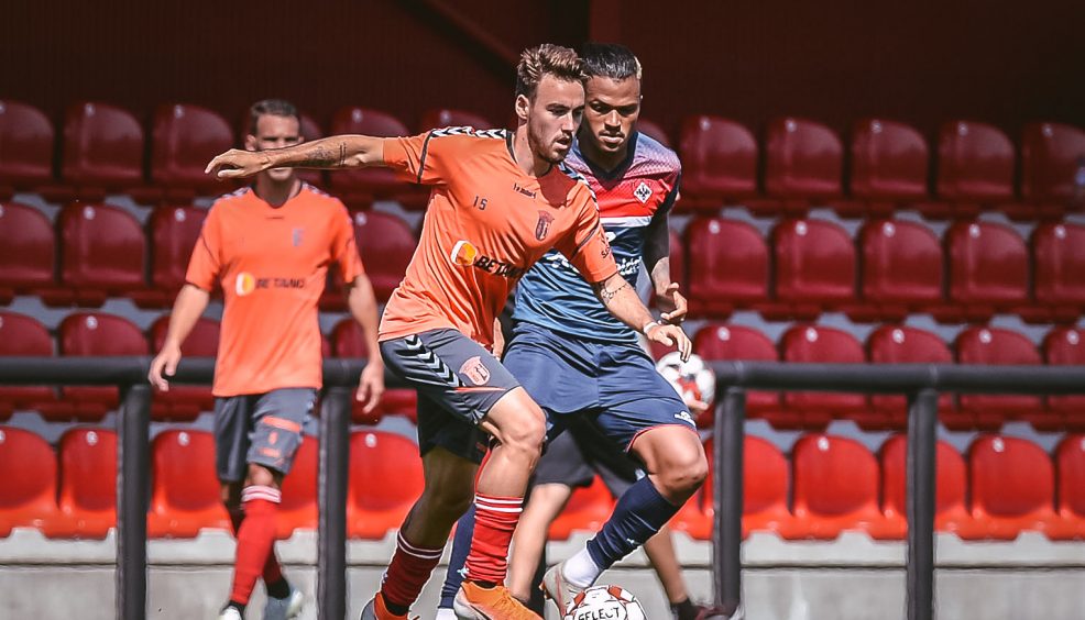 Triunfo folgado no primeiro teste 6