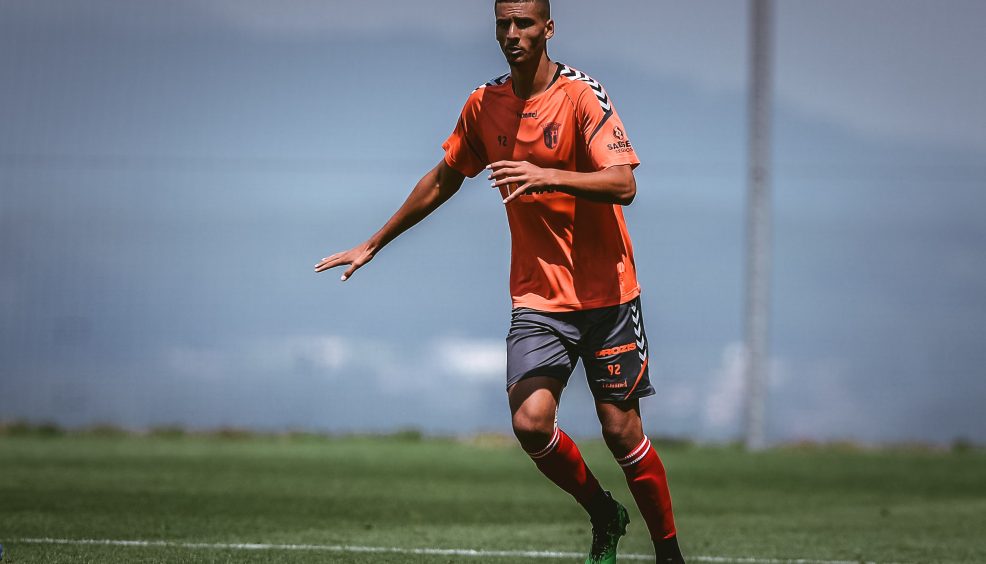 Triunfo folgado no primeiro teste 35