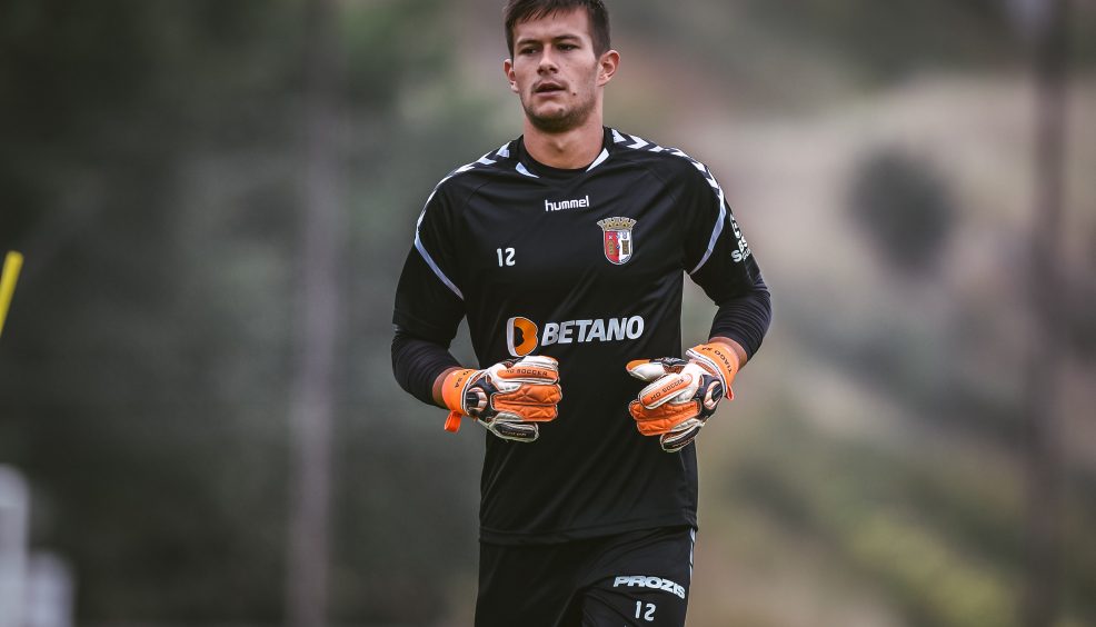 Stojiljkovic e Eduardo no plantel 2