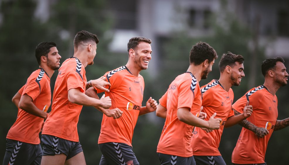 Stojiljkovic e Eduardo no plantel 4