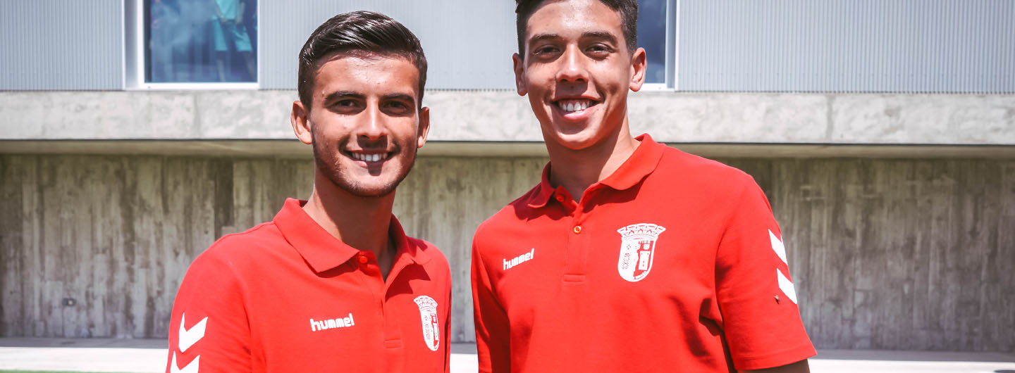 Mais dois Gverreiros com contrato profissional