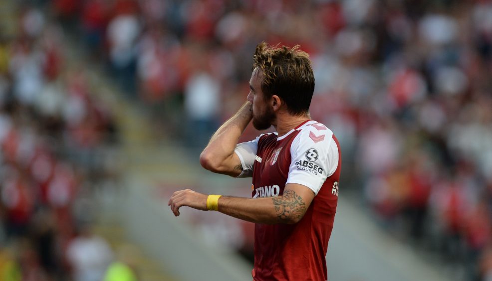 >"Eu e o SC Braga temos uma relação especial" 12