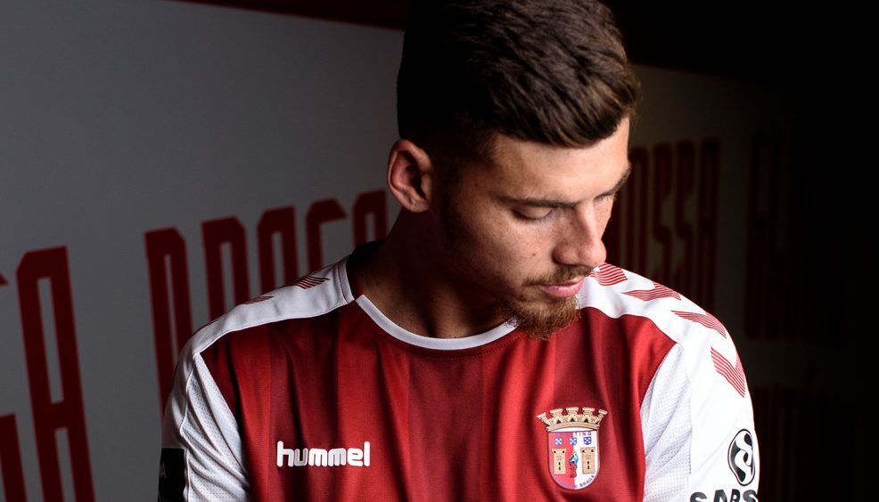 Lucas renova pelo SC Braga 1