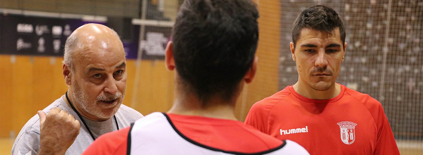 Gverreiros do futsal querem entrar a vencer