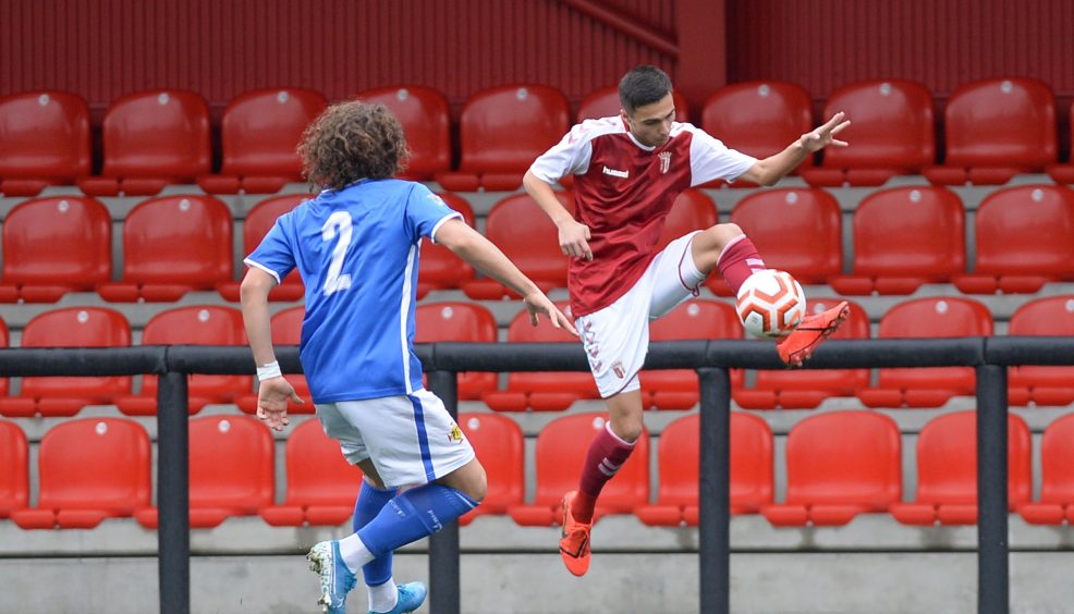 Sub-17 'metem a quarta' e ascendem ao pódio 9
