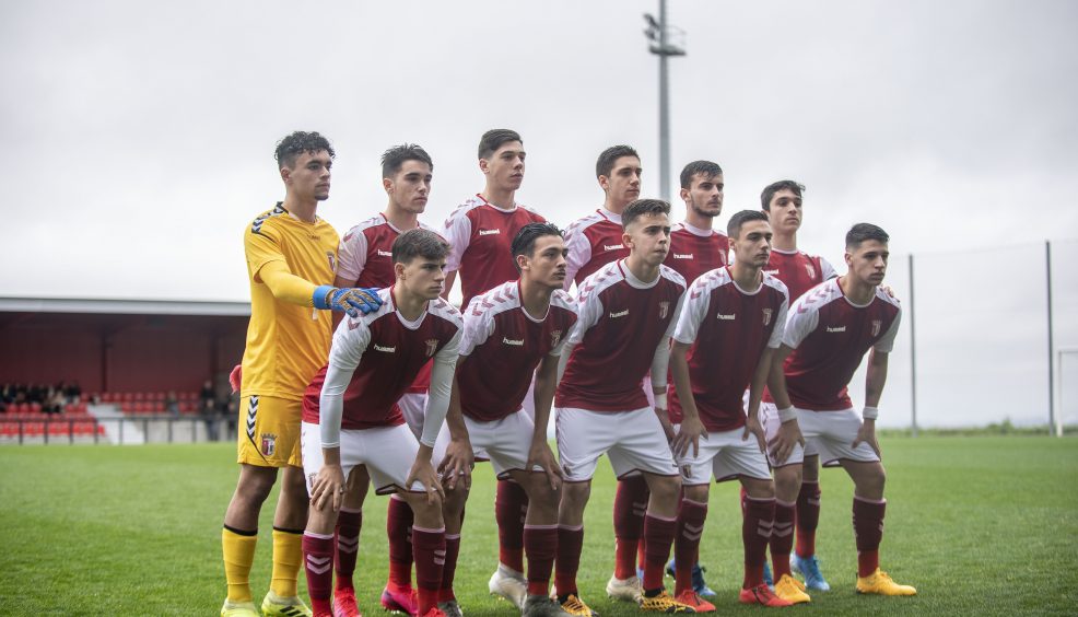 Sub-17 'metem a quarta' e ascendem ao pódio 12