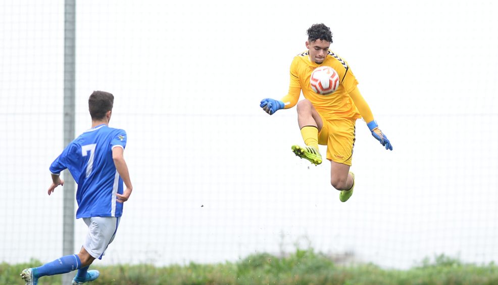 Sub-17 'metem a quarta' e ascendem ao pódio 21