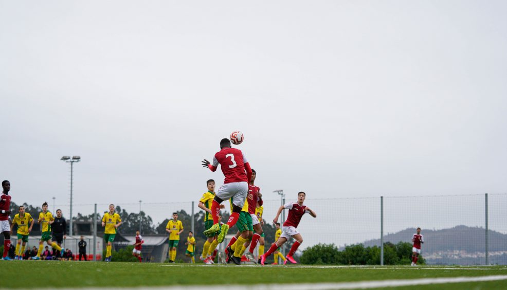 Domínio traduziu-se em goleada 11