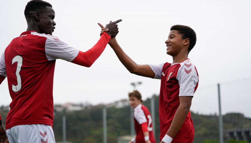 Domínio traduziu-se em goleada 20