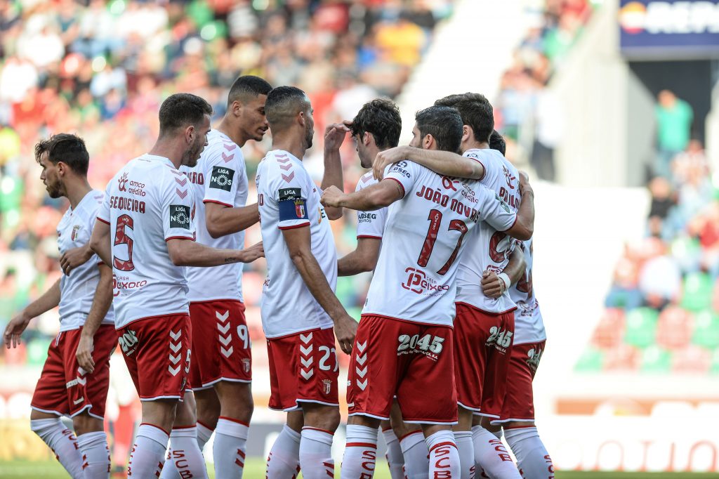 Um 'bailinho' com identidade Gverreira 9