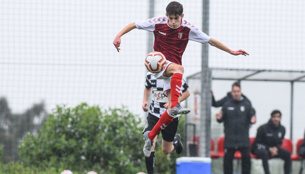 Sub-15 não largam hábito 10