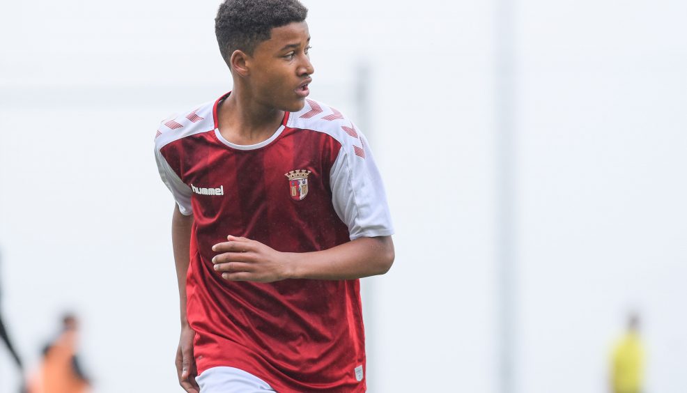 Sub-15 não largam hábito 11