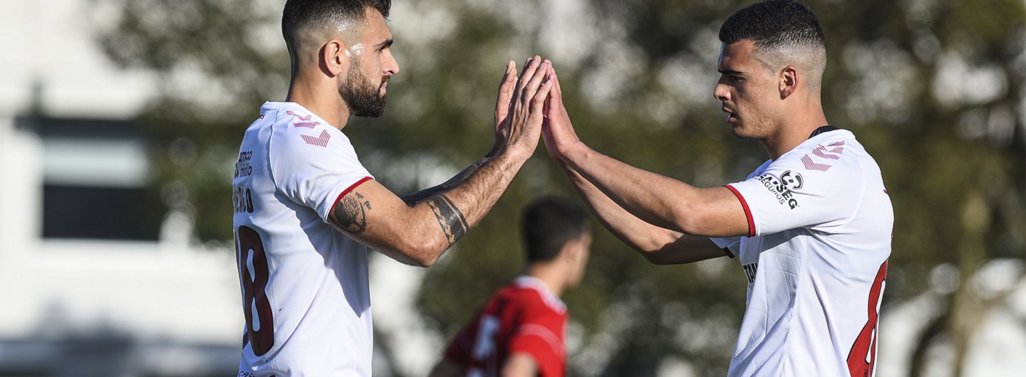 'Bês' de regresso aos triunfos