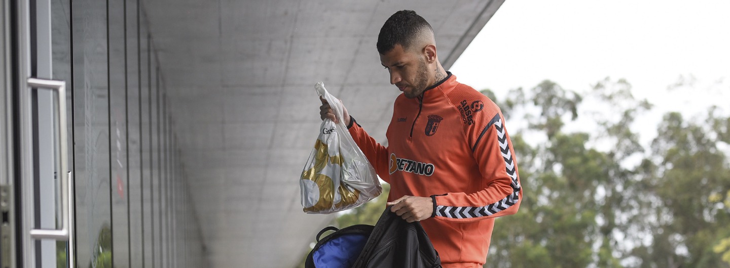 Plantel apoia a Refood Braga 4