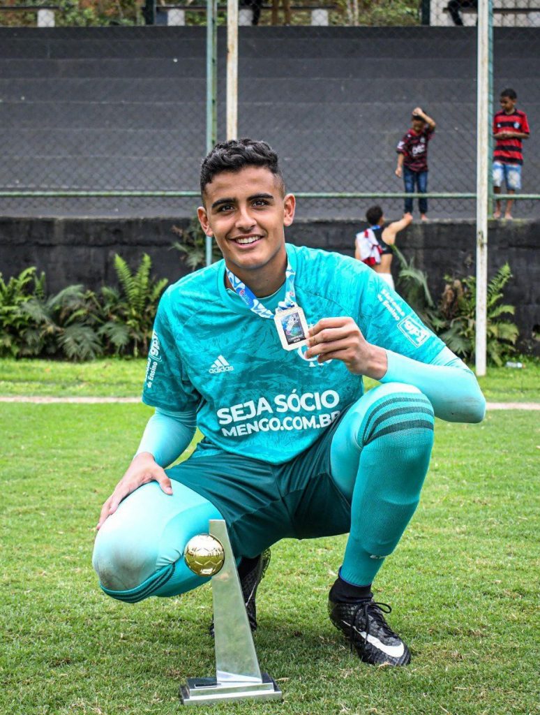 Bernardo Fontes reforça os Sub-19 7