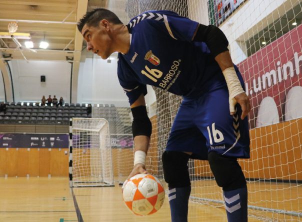 SC Braga/AAUM visita/recebe    no início da Liga Placard