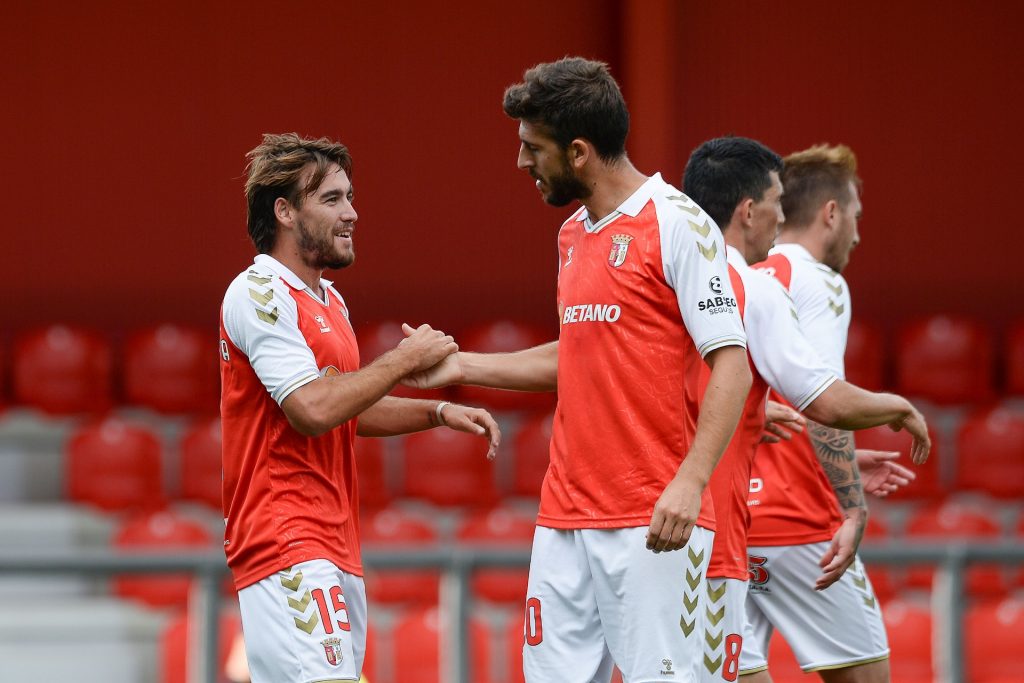 Gverreiros con(venceram) no particular frente ao Paços de Ferreira 1