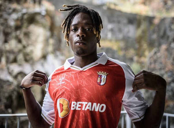 Álvaro Djaló prolonga vínculo 1