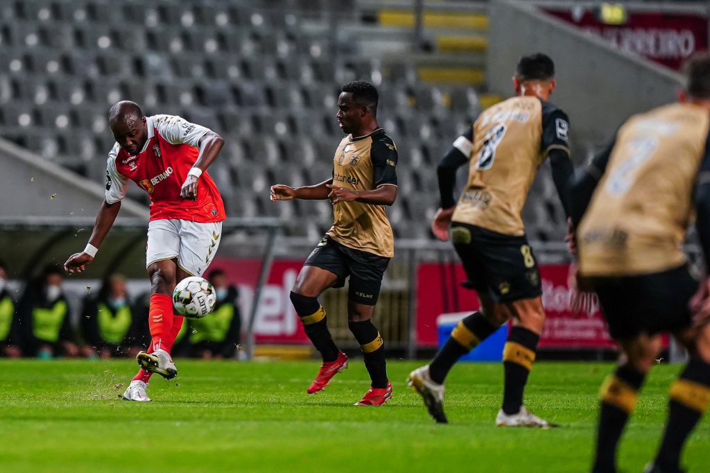 Falta de eficácia na derrota frente ao Santa Clara 3