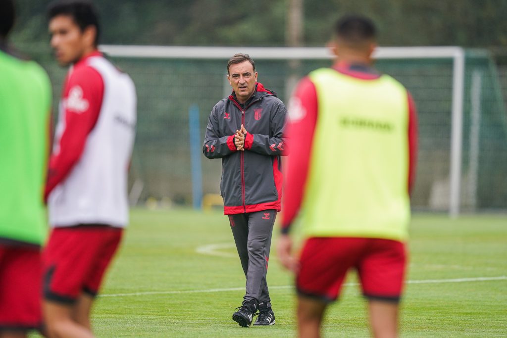 Carlos Carvalhal: "Estamos preparados para as dificuldades do jogo" 2