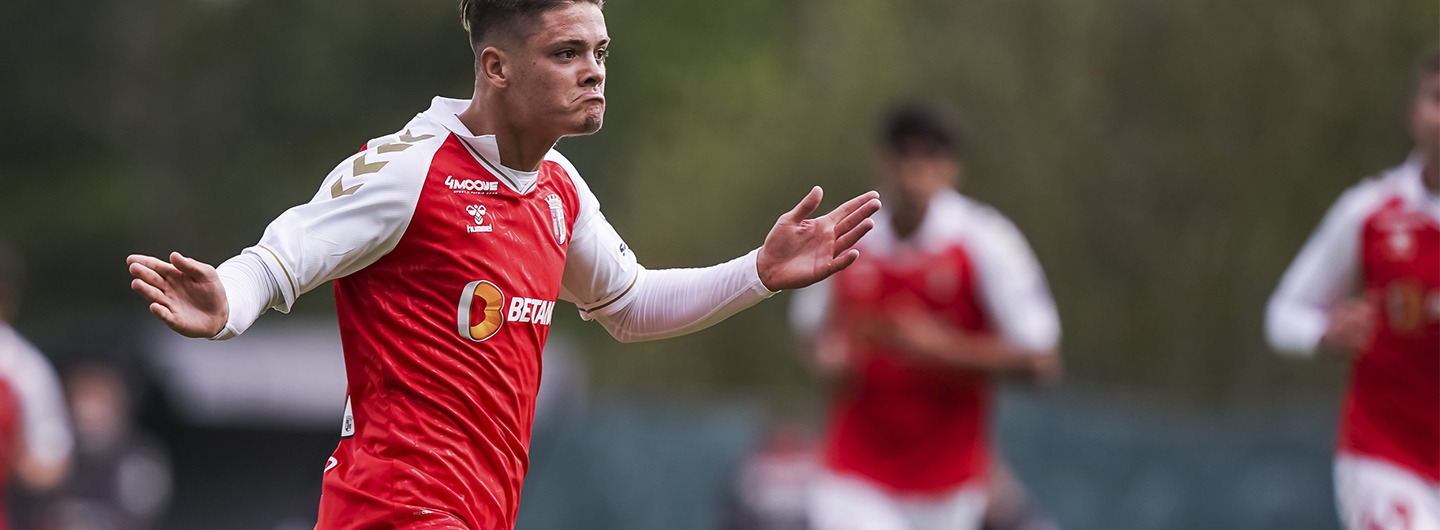 'Bês' somam e seguem