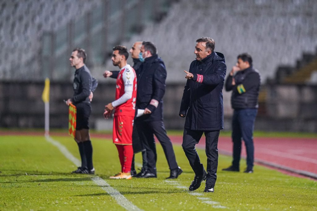 Carlos Carvalhal: " 15