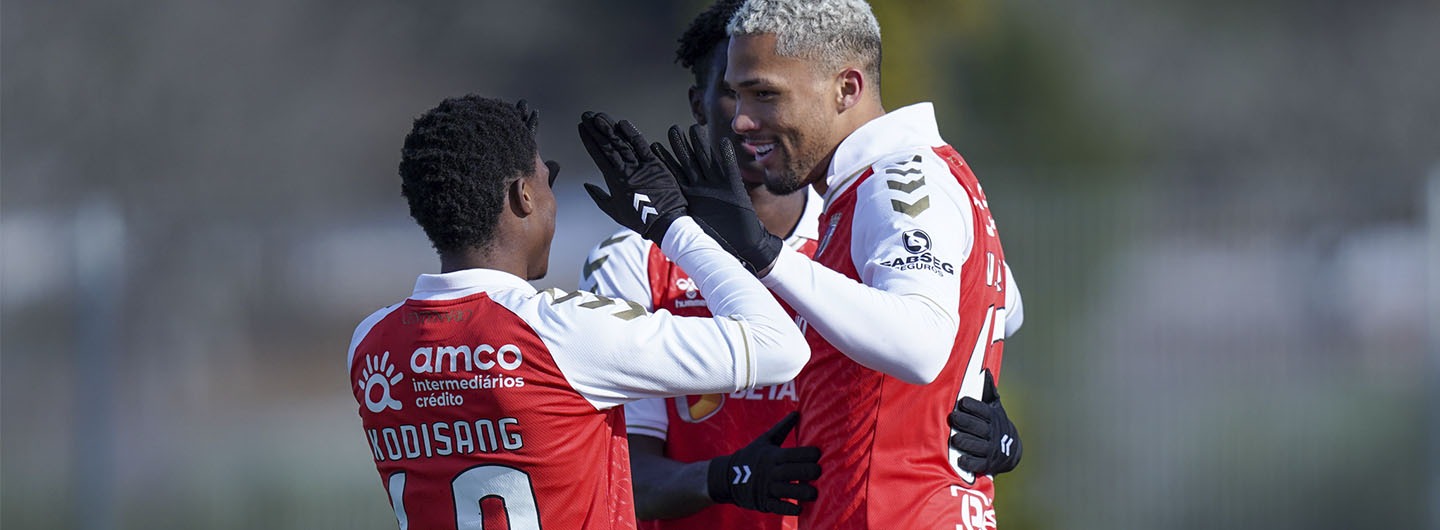 Primeira volta termina como começou