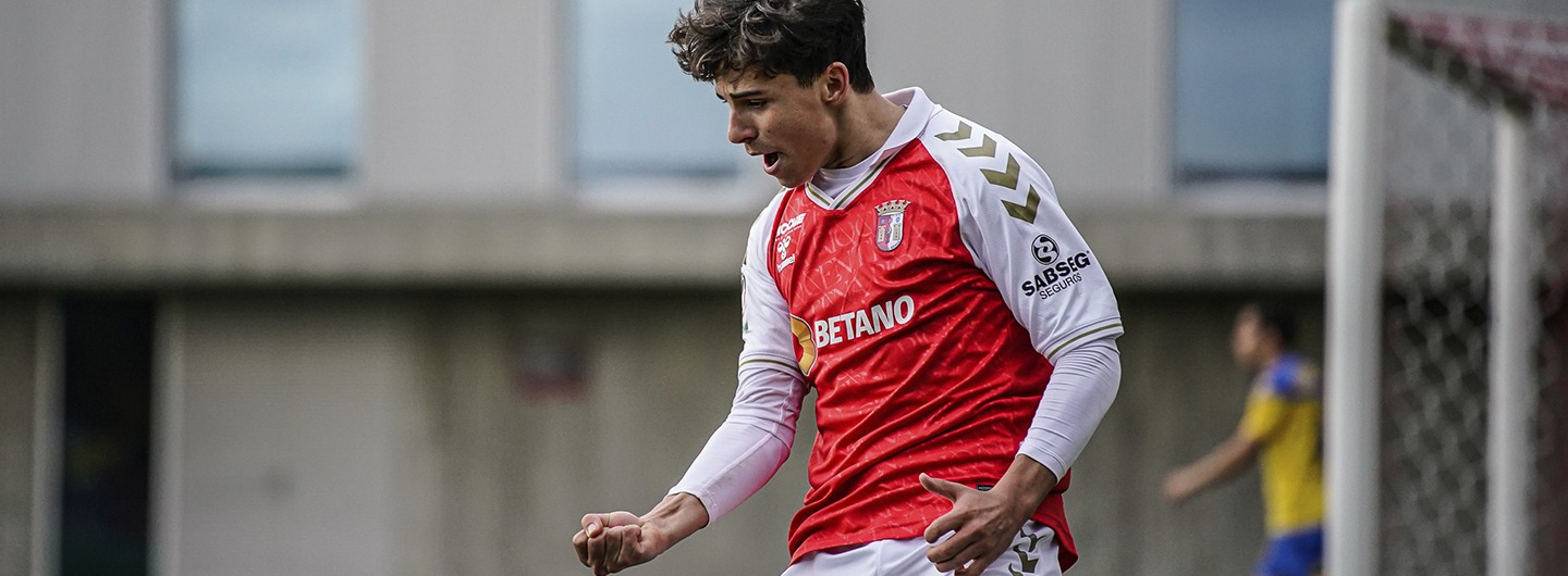 Exibição categórica vale mais três pontos