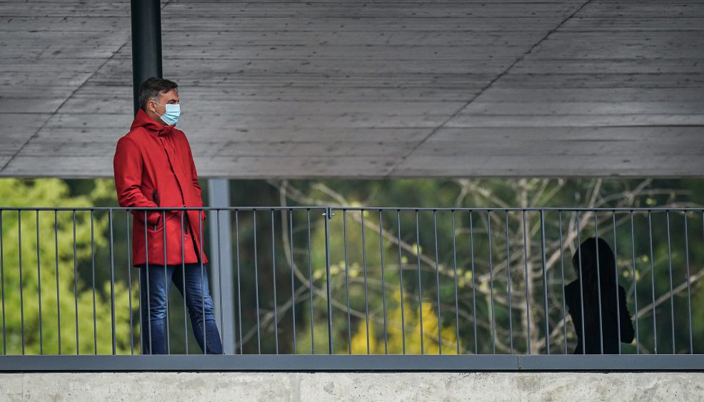 Primeiro round vale vantagem preciosa 8