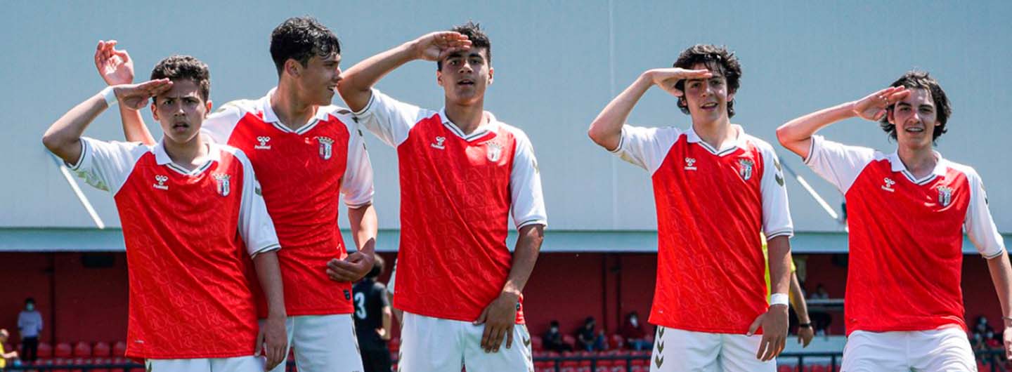 Sub-15 com manhã esmagadora 1