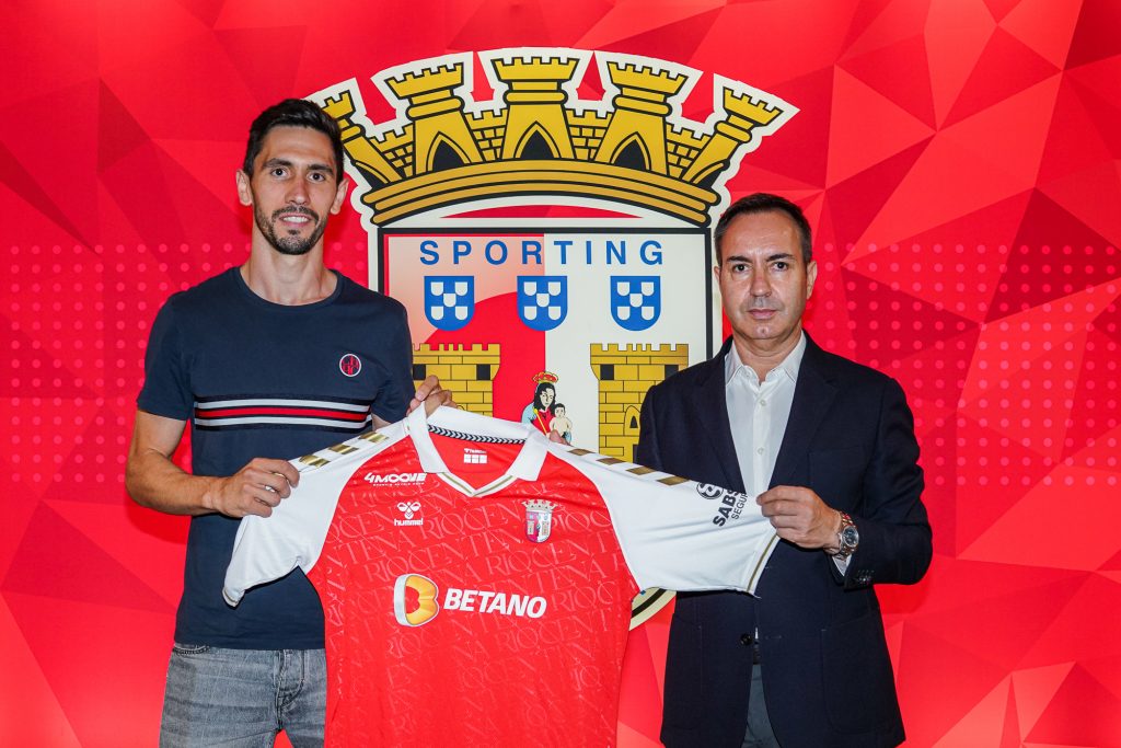 Paulo Oliveira assina pelo SC Braga 3