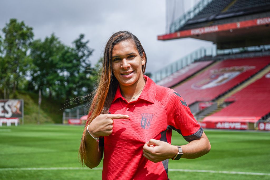 Vitória Almeida reforça a equipa feminina 4