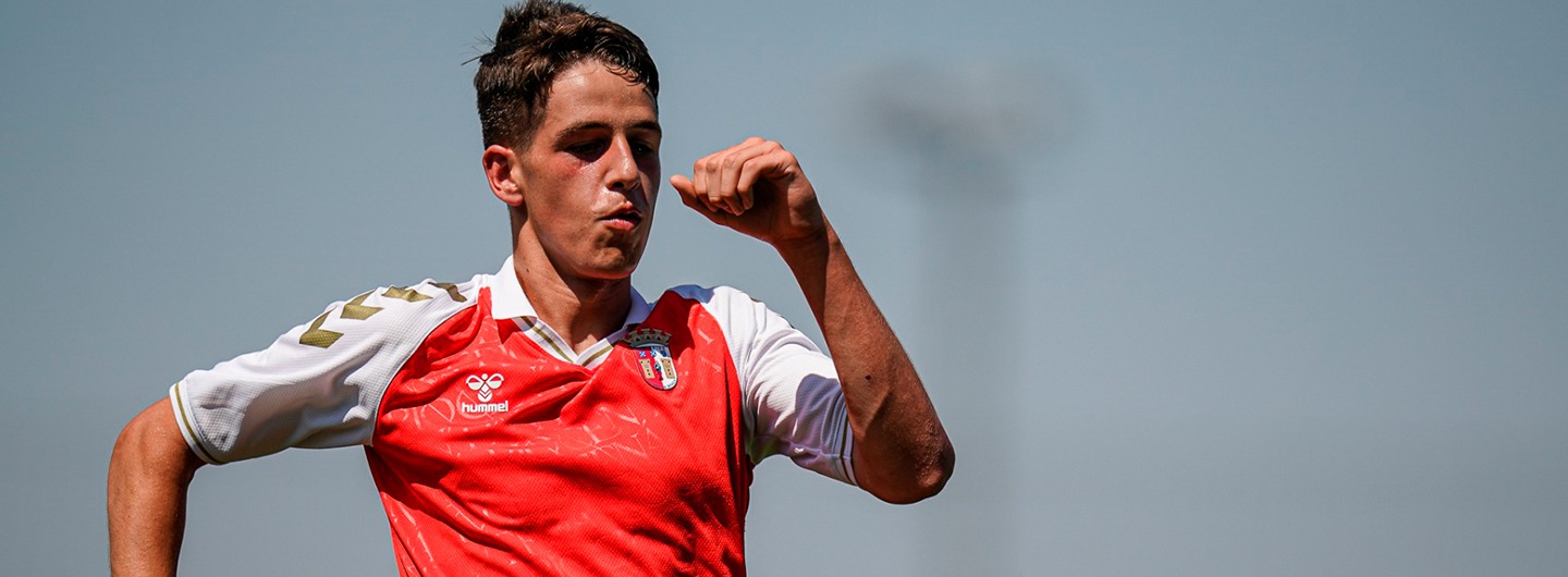 Sub-15 encerram a época em grande 1