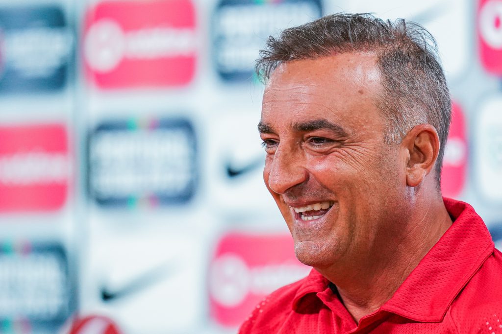 Carlos Carvalhal: "Temos a obrigação de lutar para vencer todos os jogos" 5