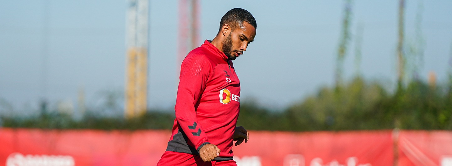 Schettine emprestado ao Vizela 2