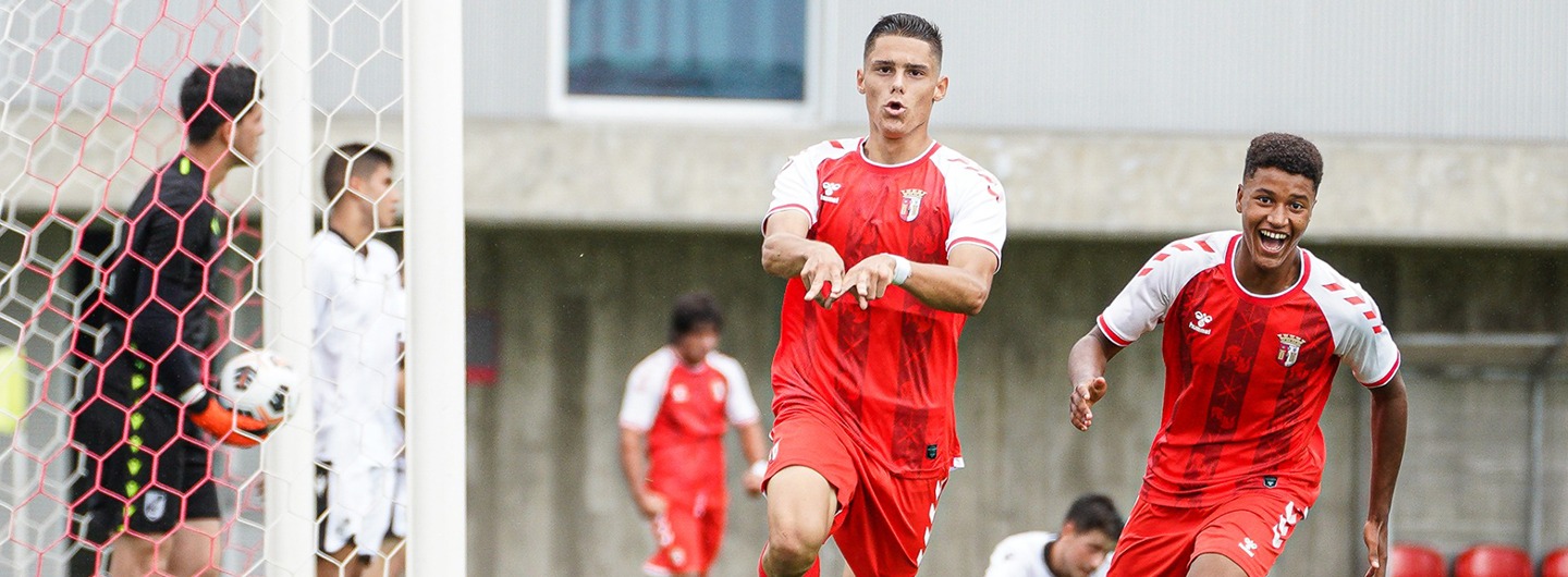 Sub-19 vencem o Vitória SC 1