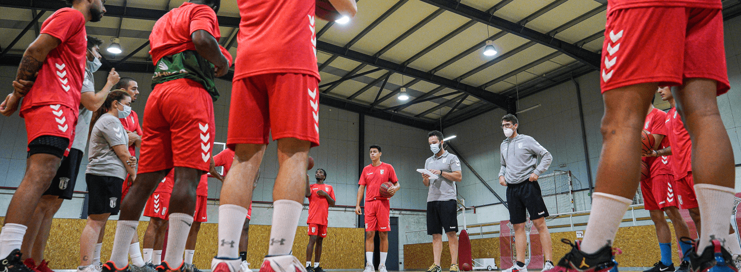 Equipas séniores de basquetebol para o arranque do campeonato 2