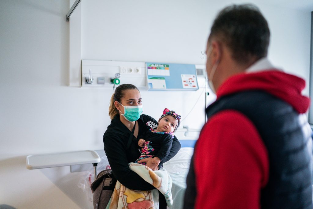 SC Braga visita Pediatria do Hospita de Braga 4