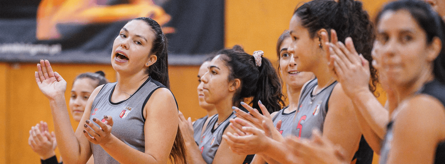 Seniores femininas de voleibol continuam imparáveis 2