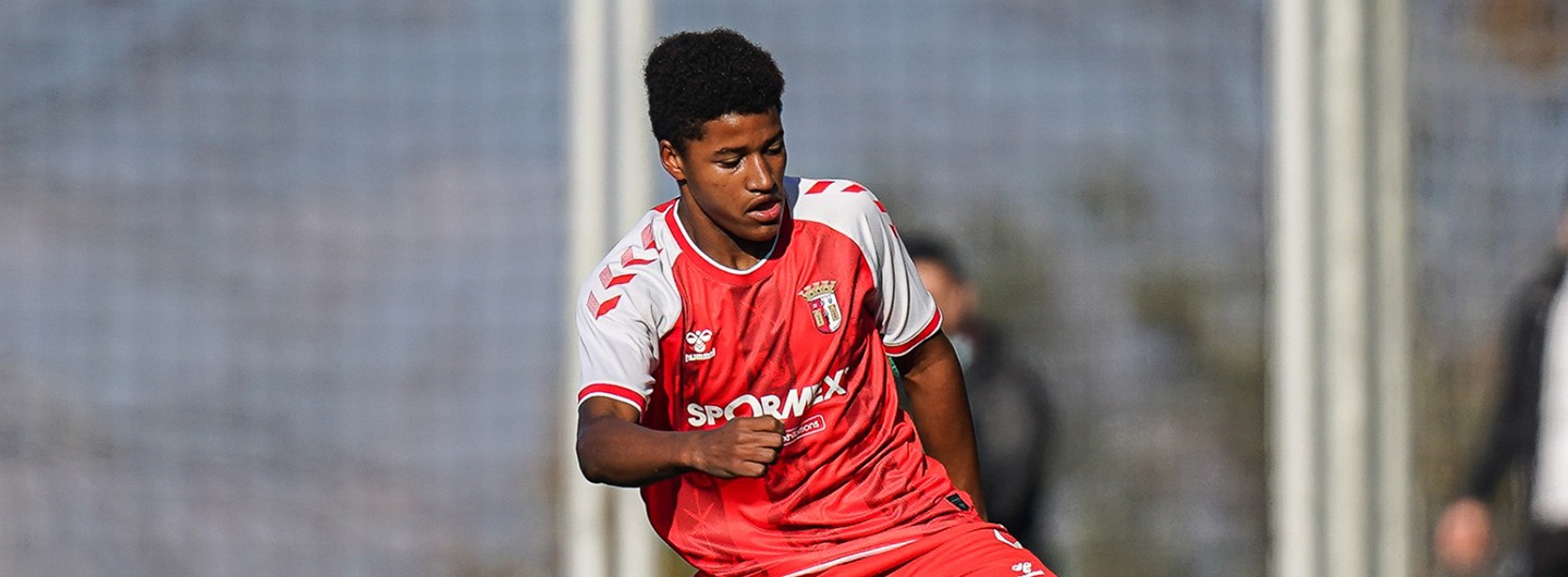 Sub-17 perdem em casa do FC Porto 2