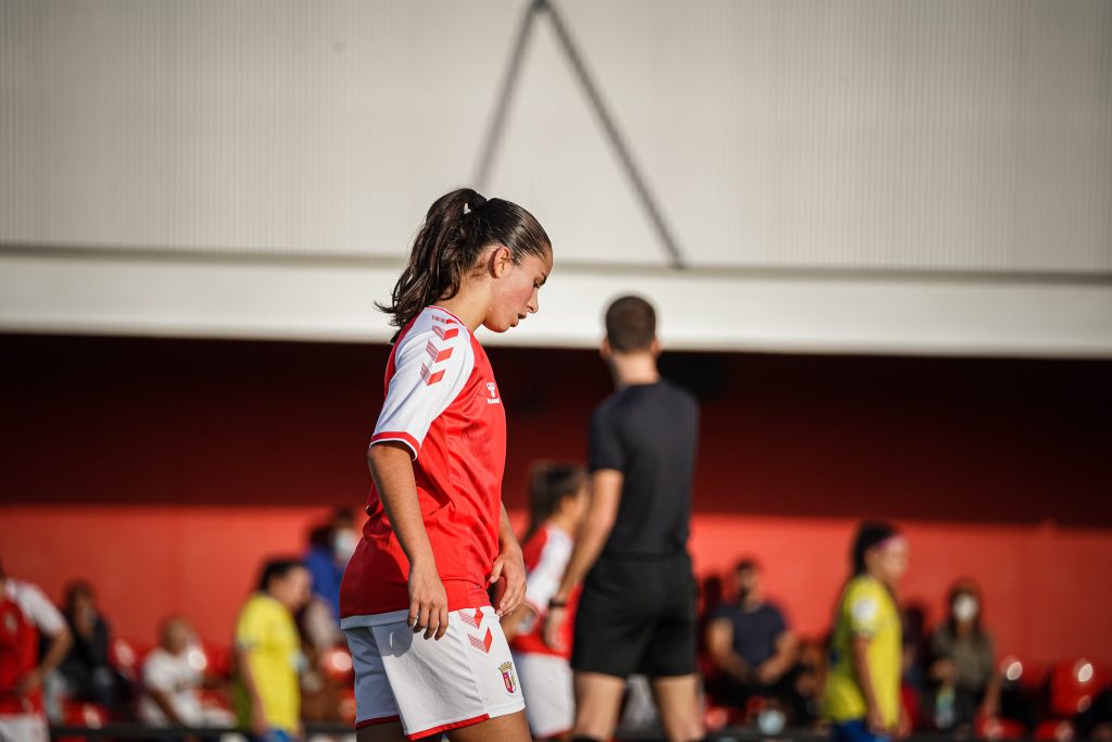 Malu em destaque no site da FIFA 5
