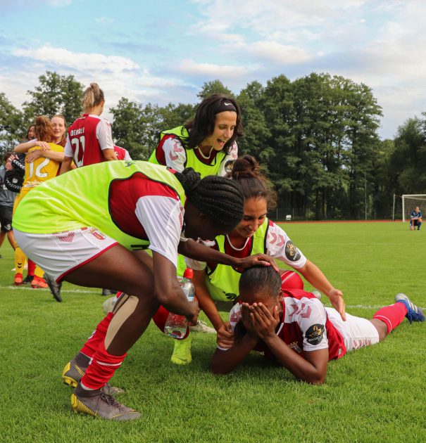 UWCL: AGARRA O SONHO